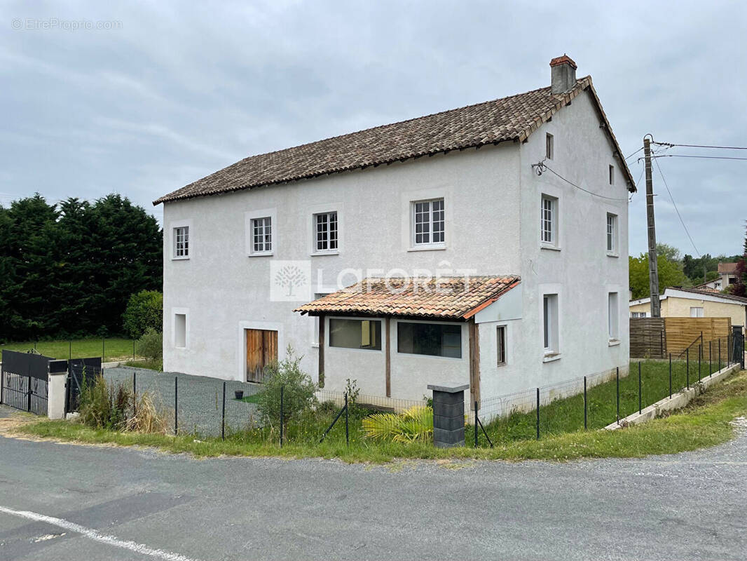 Maison à CHANCELADE