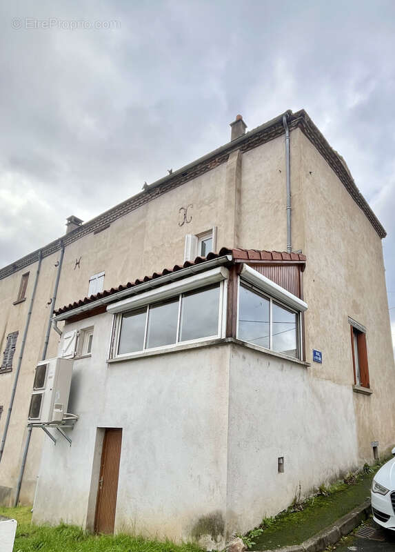 Maison à FRUGERES-LES-MINES