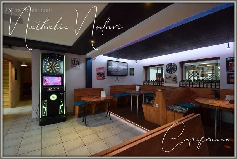 Commerce à LE MENIL