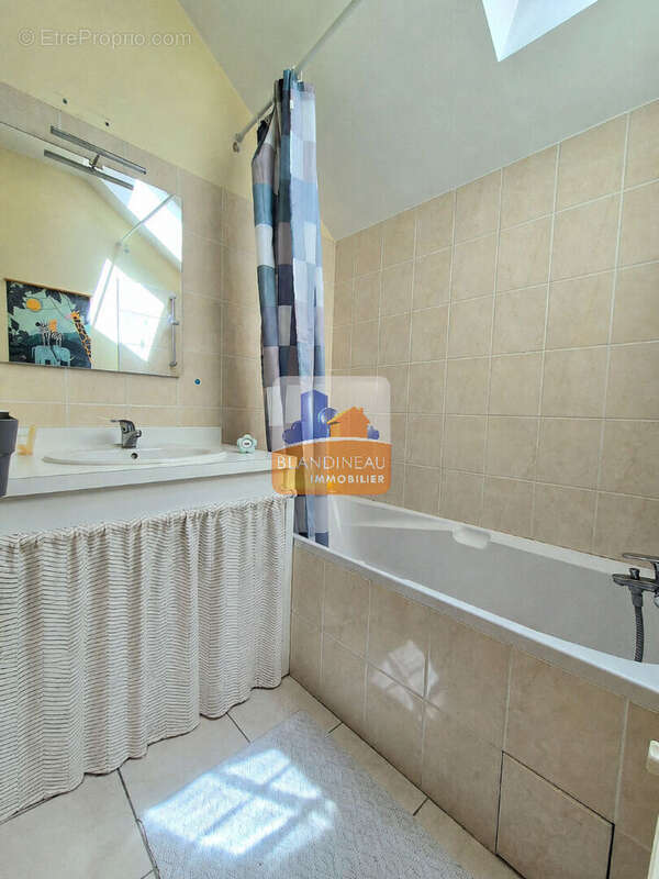 Bouguenais - maison -  3 ch - 102 m² habitables - terrasse et jardin - photo 12