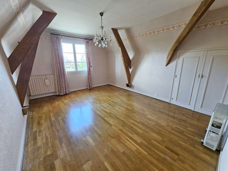 Maison à LA MEMBROLLE-SUR-CHOISILLE