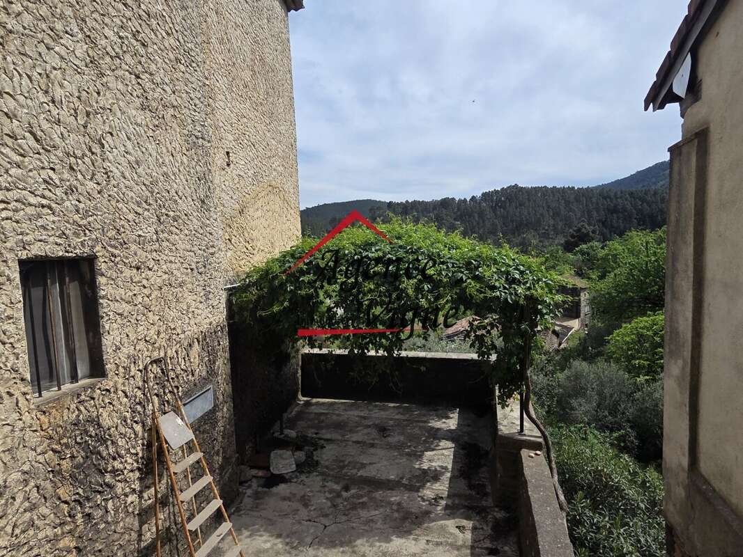 Maison à PEYREMALE