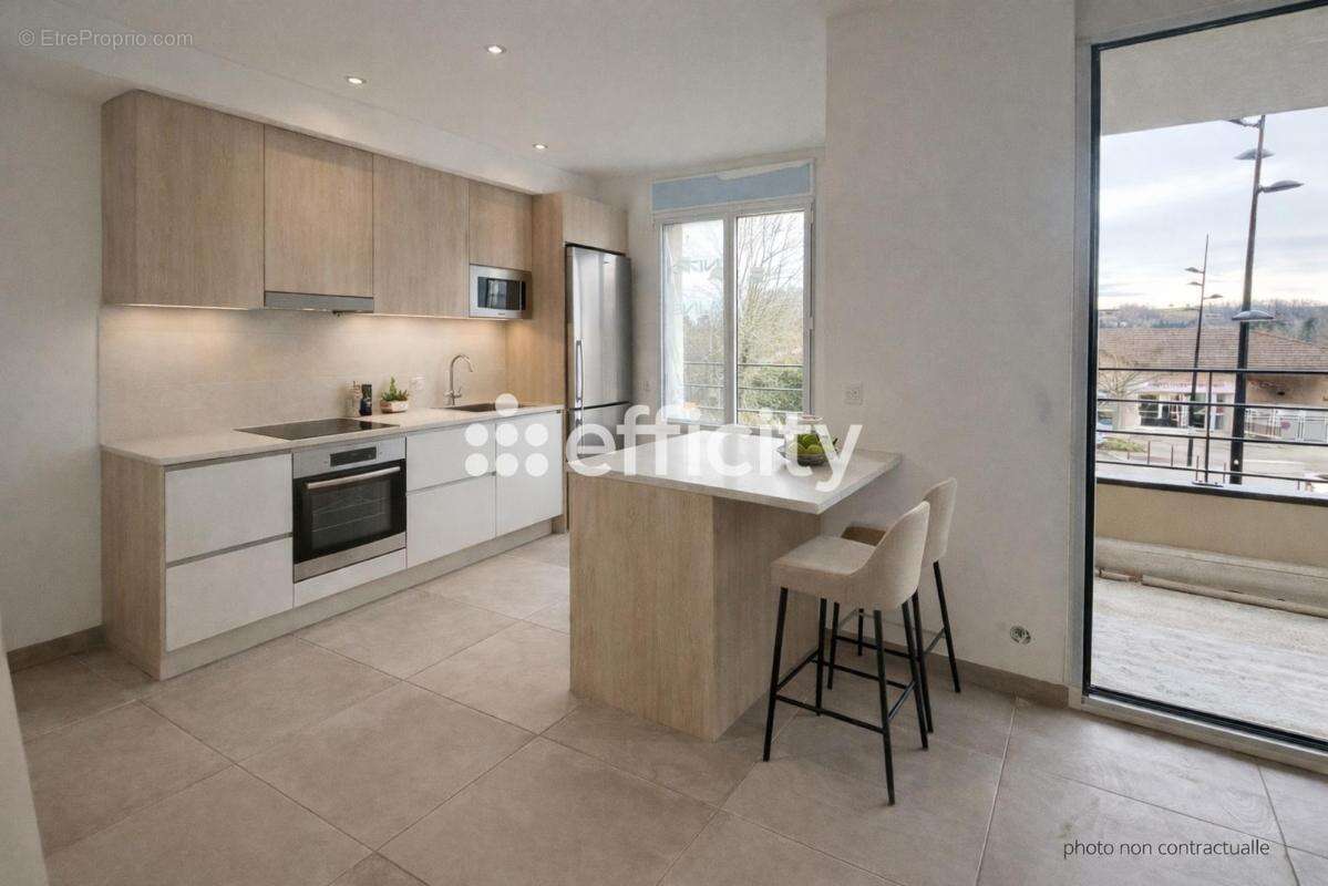 Appartement à BONNEFAMILLE
