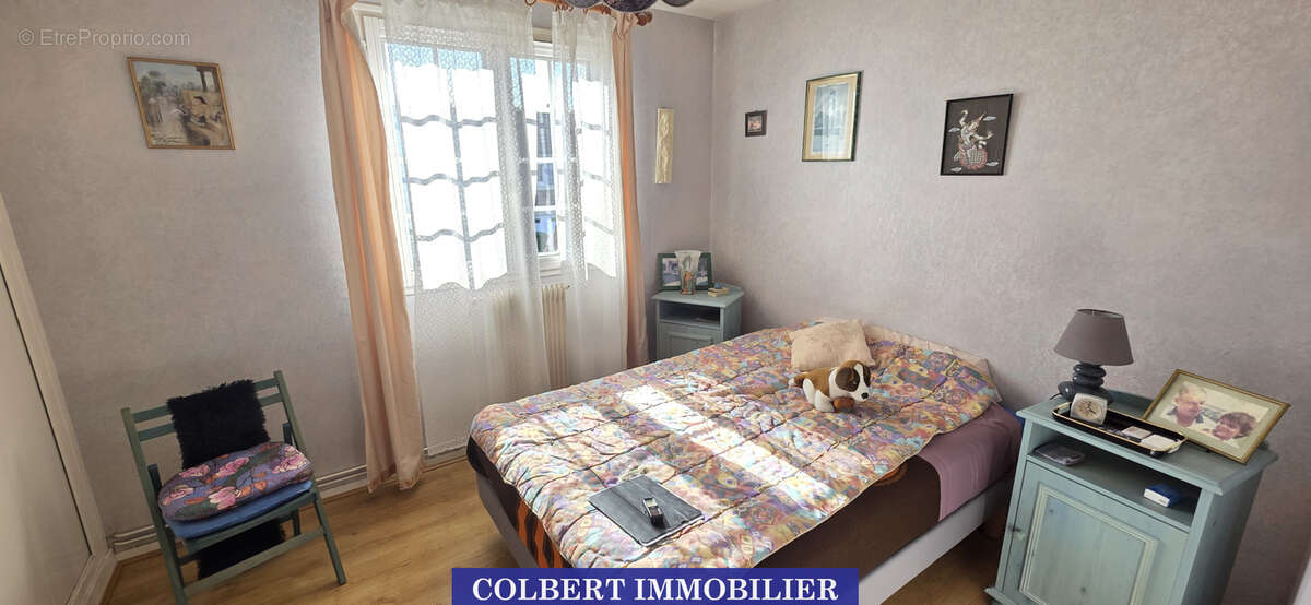 Maison à MONETEAU