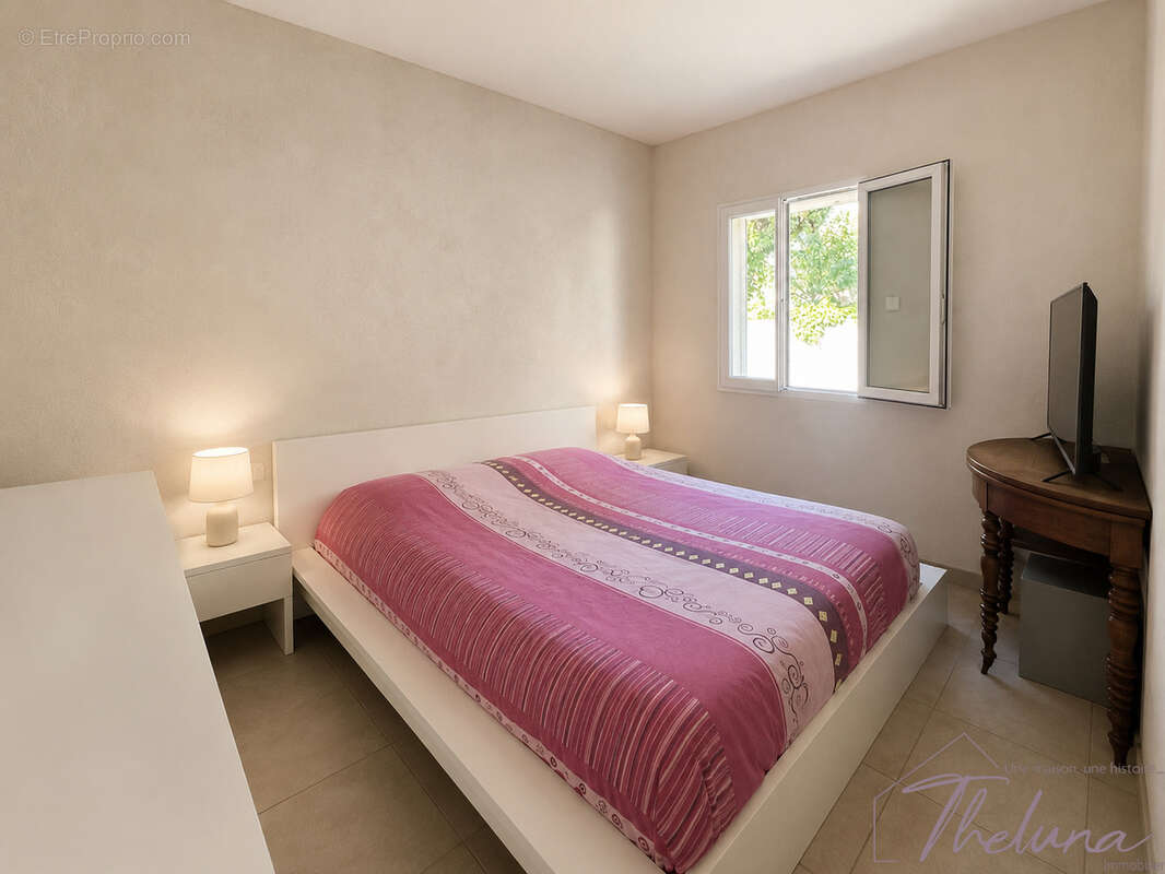 Villa R+1 avec piscine et terrain constructible à Tarascon - photo 10