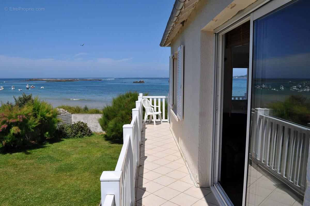 Maison à TREDREZ-LOCQUEMEAU