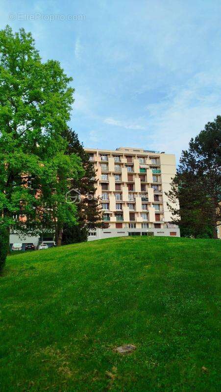 Appartement à VIZILLE