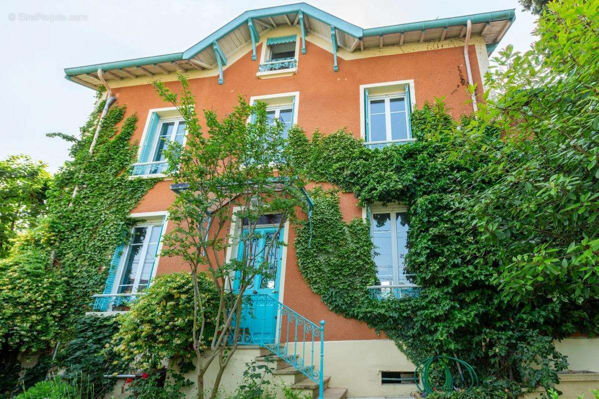 Maison à VILLEFRANCHE-SUR-SAONE