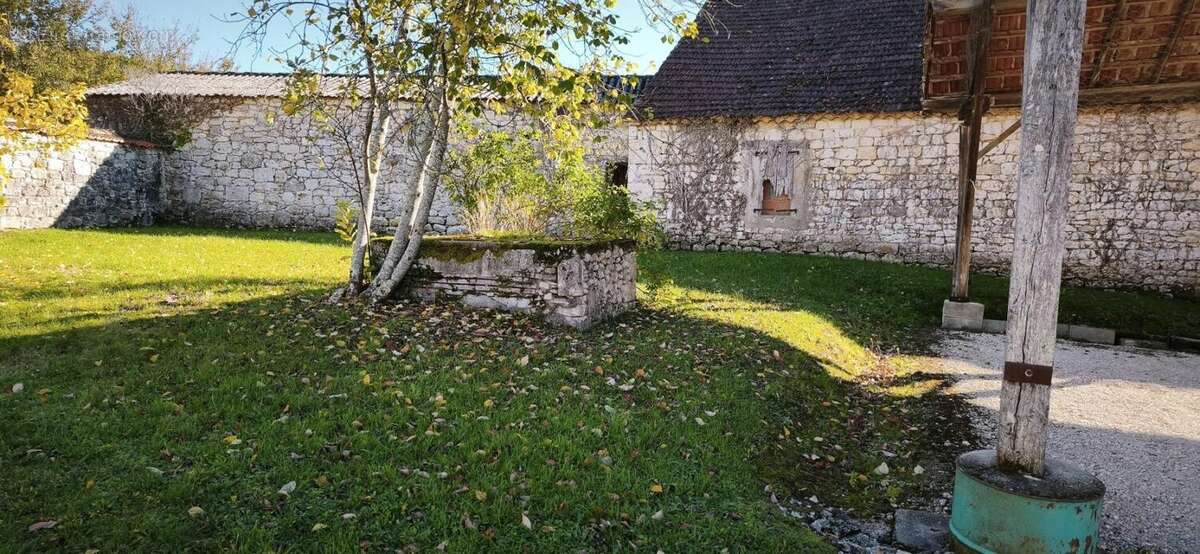 Maison à SAINT-LAURENT-LOLMIE