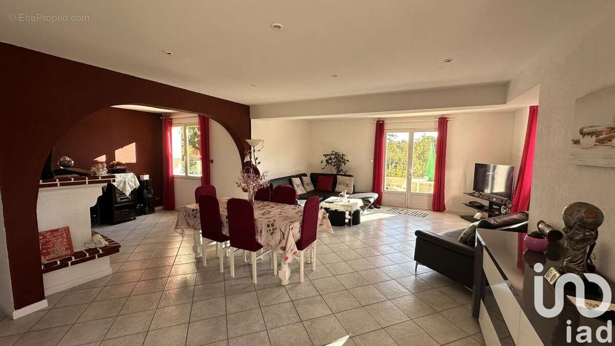Photo 3 - Maison à BAZOCHES-SUR-LE-BETZ