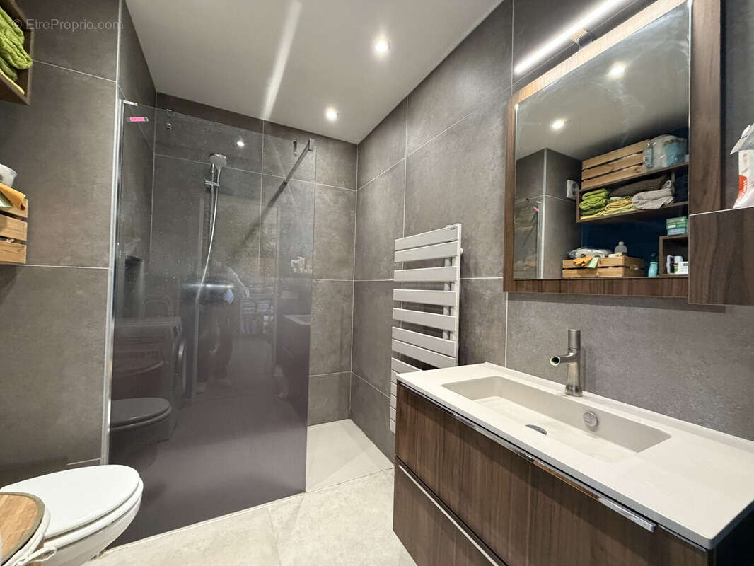 Appartement à AMBILLY