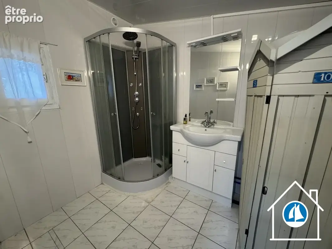 Maison 71 m² à Arromanches-Les-Bains  - photo 8