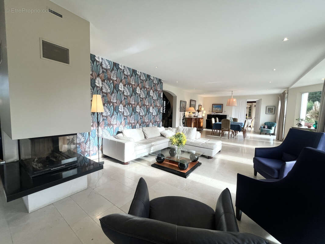 Maison à SAINT-MARTIN-DES-ENTREES