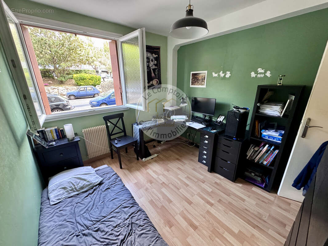 Appartement à MARSEILLE-9E