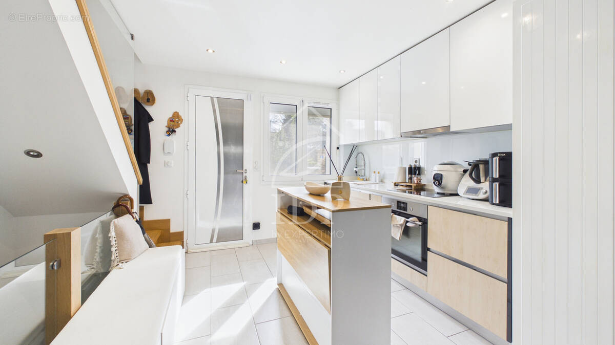 Maison à CORBEIL-ESSONNES