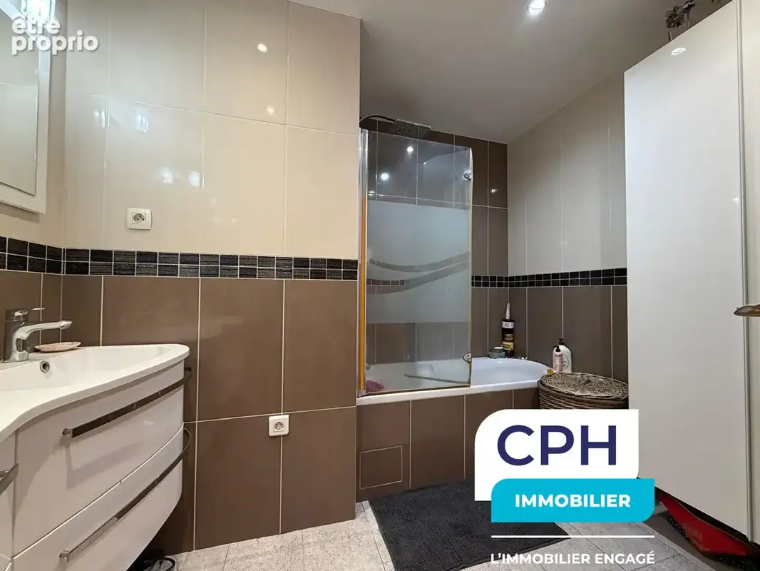 Bel appartement en rez-de-jardin exposé sud/est - photo 8