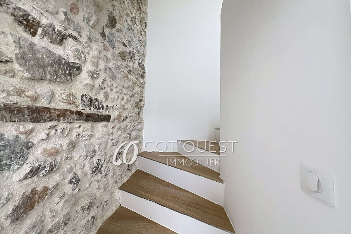 Appartement à PEGOMAS