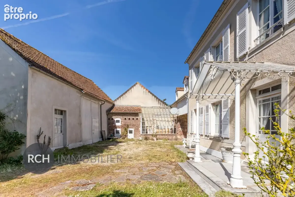 A proximité d'Orgerus - Maison bourgeoise en coeur de village - photo 20