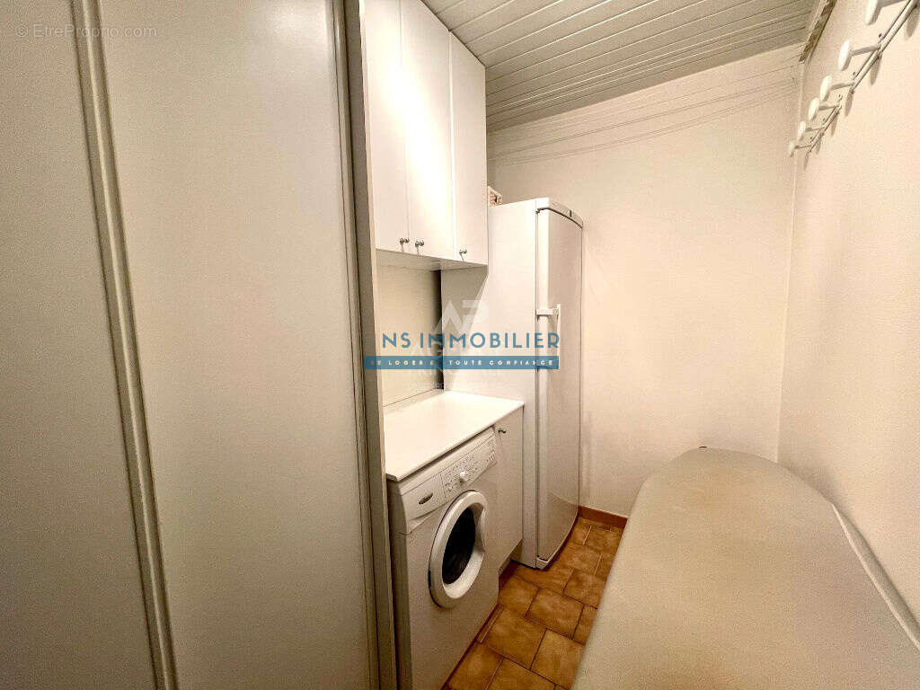 Appartement à SARTROUVILLE