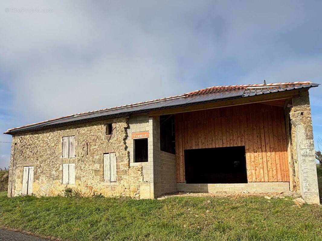 Maison à MONSEGUR