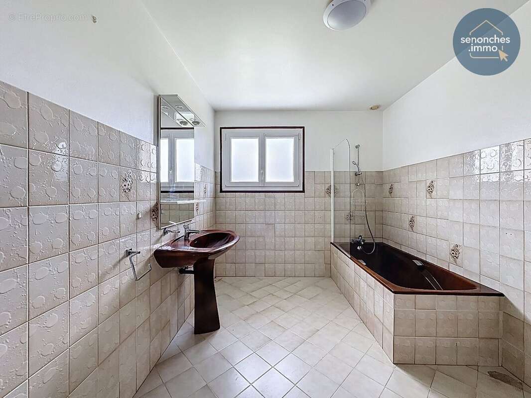 Maison à LA LOUPE