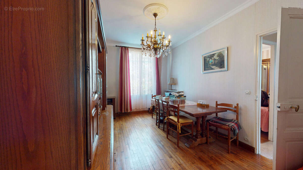 Maison à VILLEMOMBLE