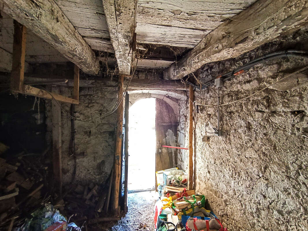 Maison à LABASTIDE-SUR-BESORGUES