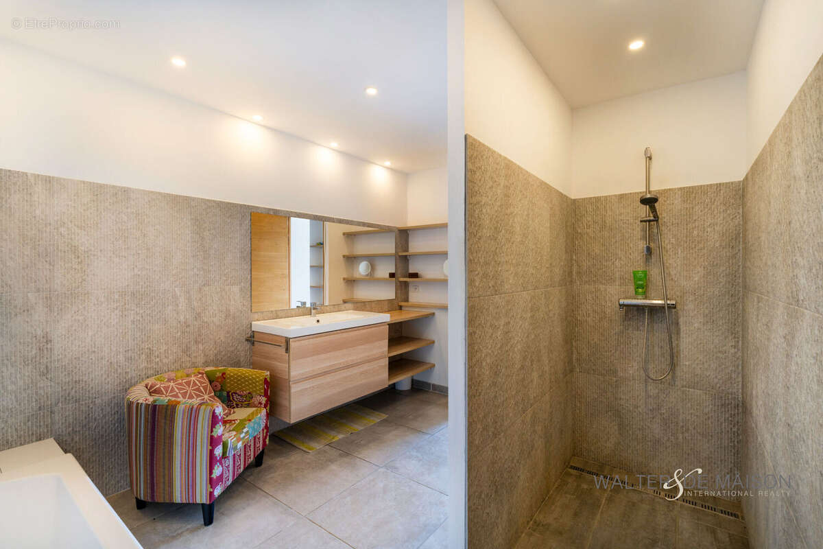 Maison à ROCHEFORT-DU-GARD