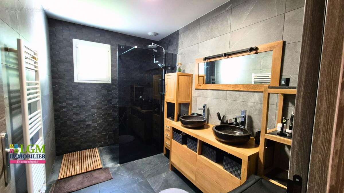 Maison à BELLEGARDE-SUR-VALSERINE