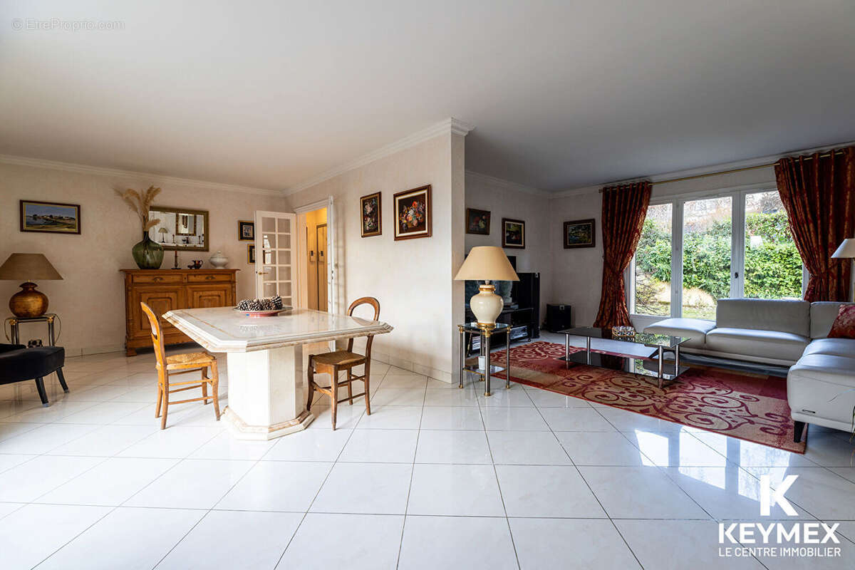 Maison à TRIEL-SUR-SEINE