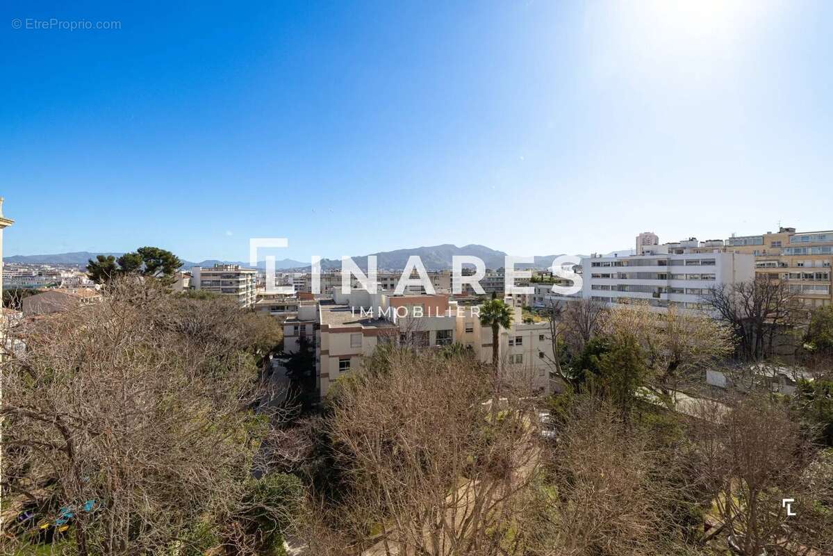 Appartement à MARSEILLE-8E