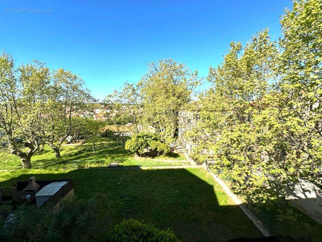 Appartement à SIX-FOURS-LES-PLAGES