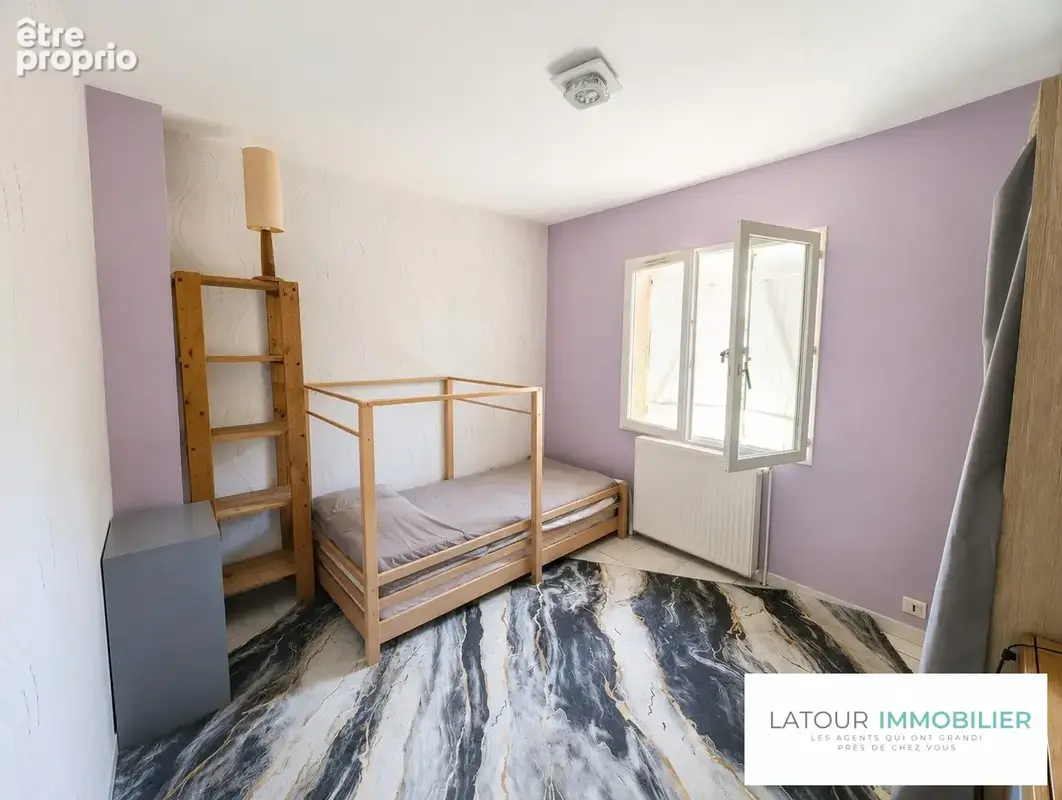 Maison 145 m² à Villefontaine  - photo 8