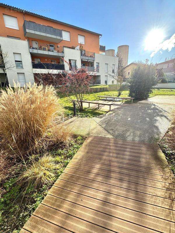 Appartement à RILLIEUX-LA-PAPE
