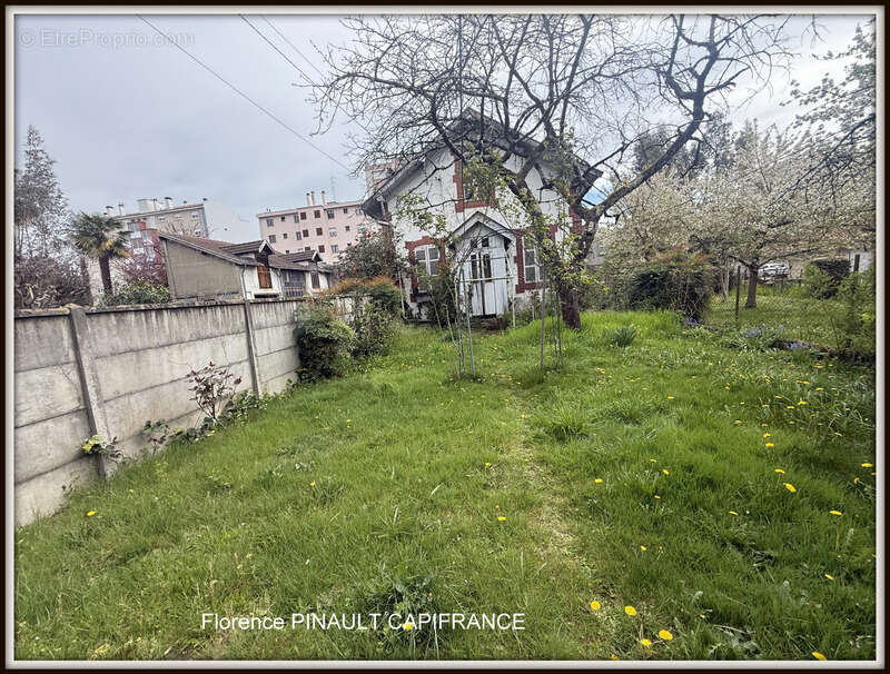 Maison à TARBES