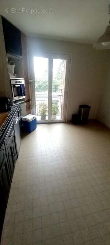 Maison à BAGE-LA-VILLE