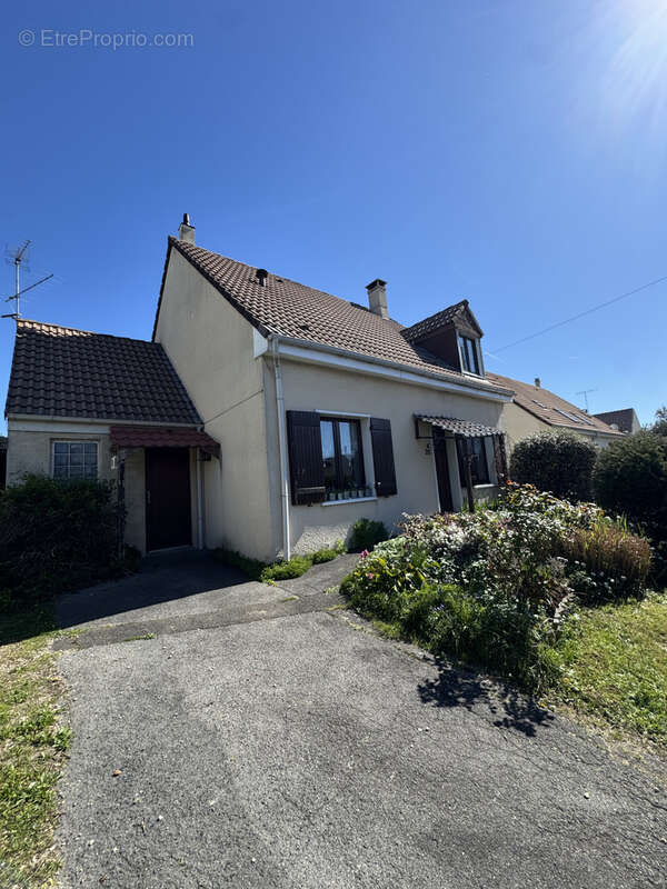 Maison à TREMBLAY-EN-FRANCE