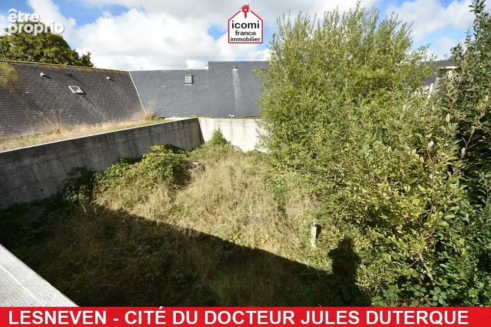 Finistere - lesneven (29260) - a vendre - locaux commerciaux avec vitrine - reserve - bureau - atelier - jardin - beau potentiel - photo 8