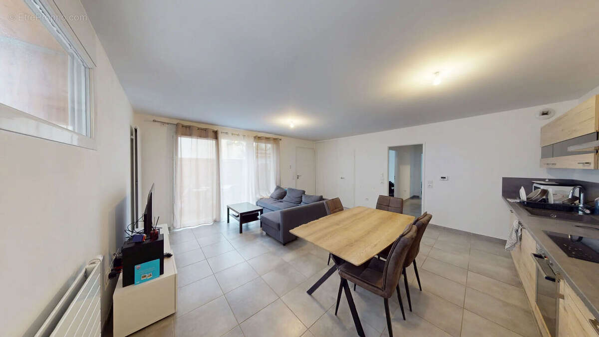 Appartement à GIERES