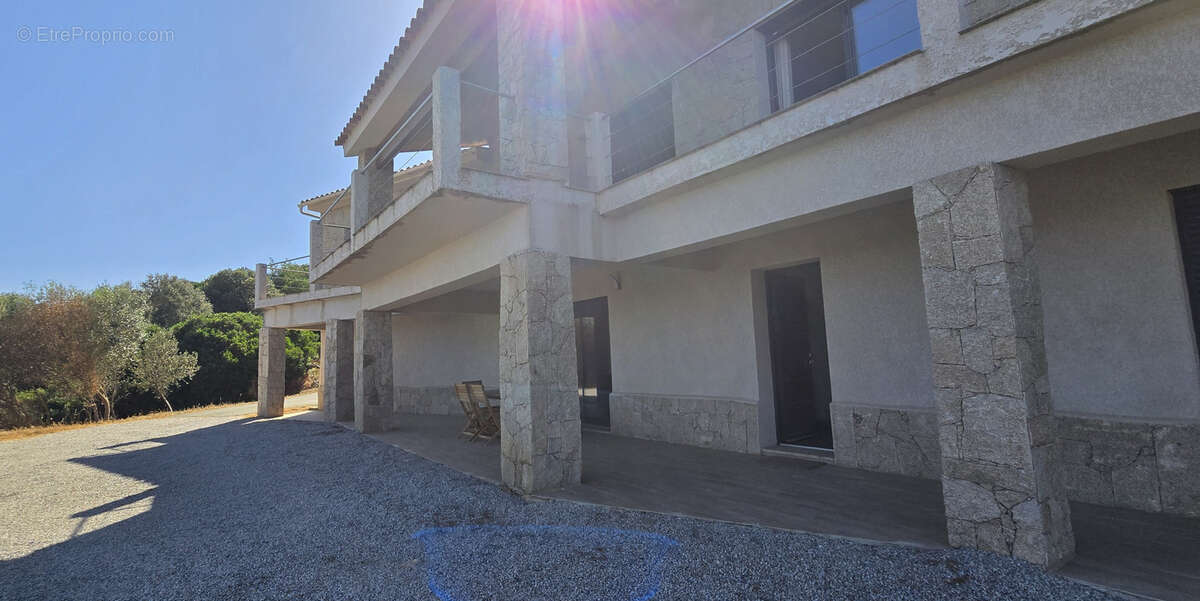 Maison à GROSSA
