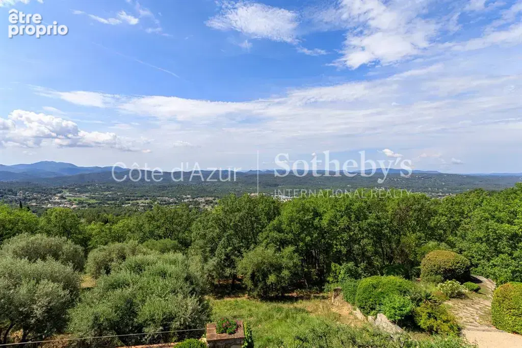 Propriété de prestige : villa provençale à Montauroux avec vue panoramique et piscine - photo 5