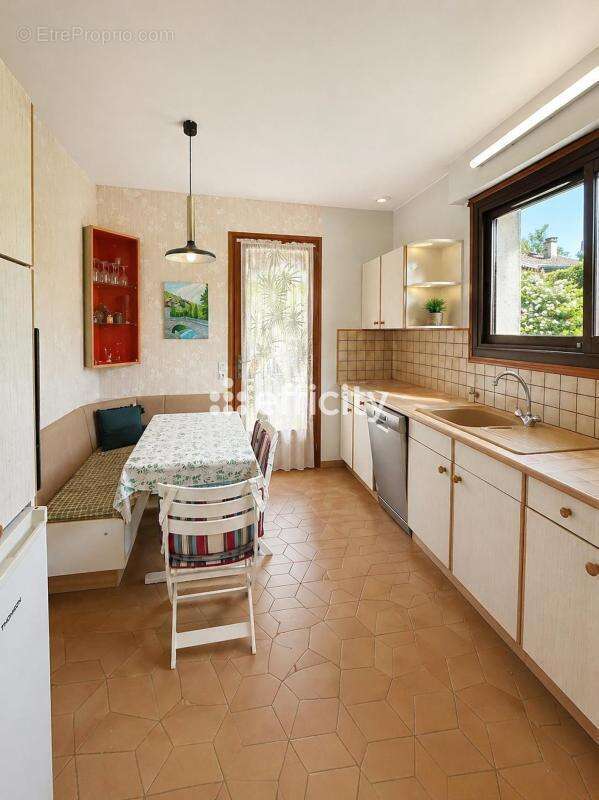 Maison à ESTRABLIN