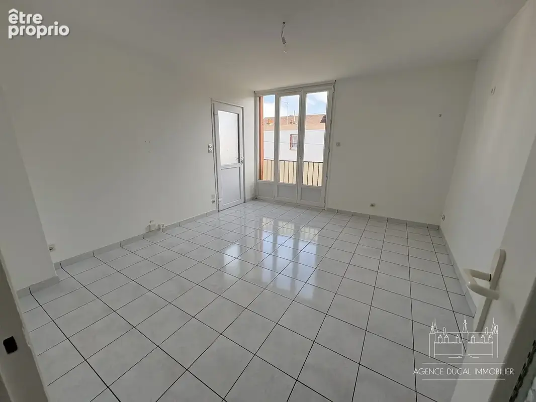 Appartement 3 pièces 55 m² à vendre à Nevers (58000) - photo 2