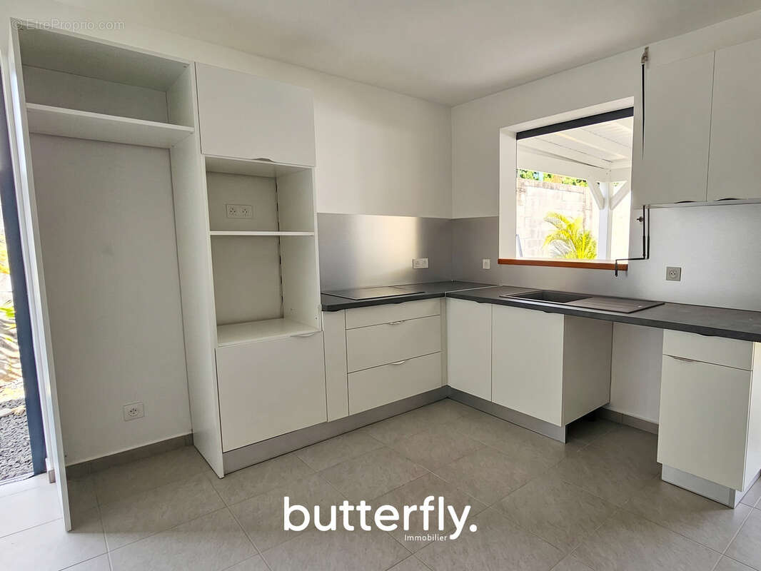 Maison T3 Neuve de Plain pied + terrasse + parking - LE MOULE - photo 4