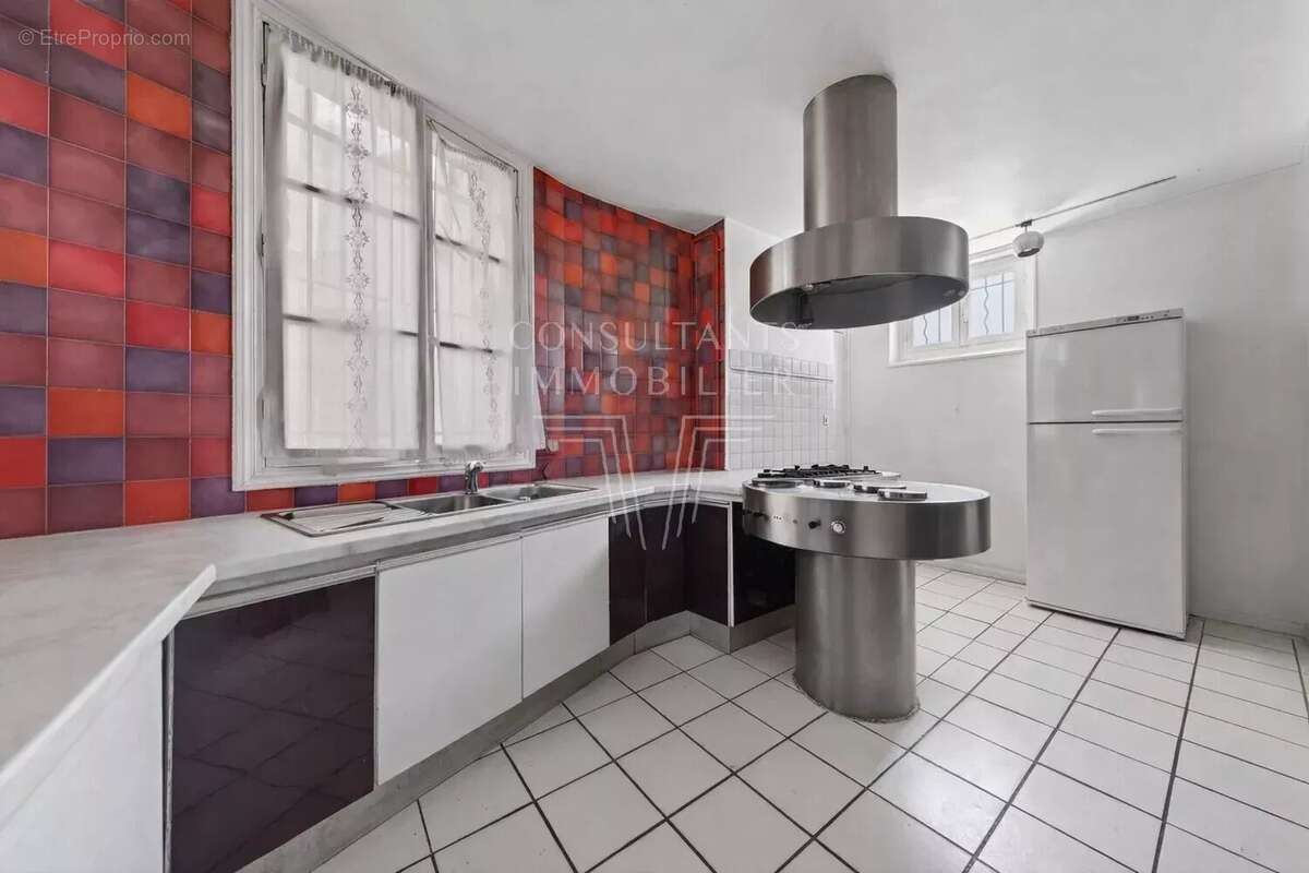 Appartement à NEUILLY-SUR-SEINE