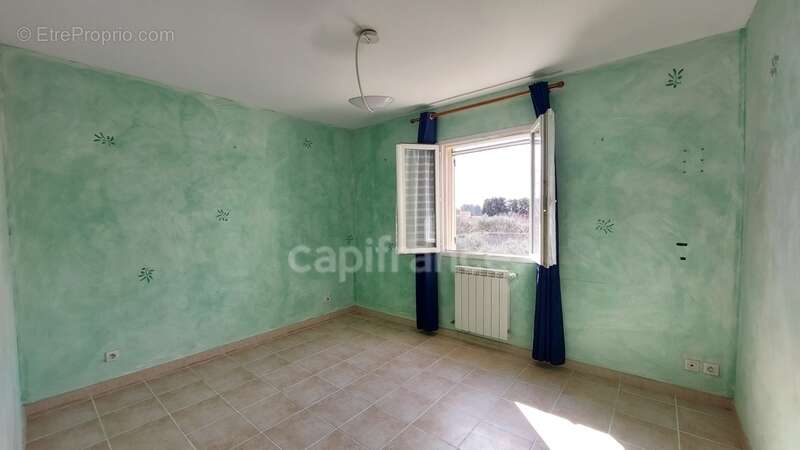 Maison à CHATEAURENARD