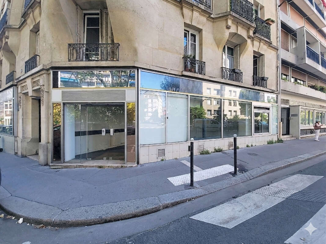 Local d'angle secteur St Jacques - photo 2