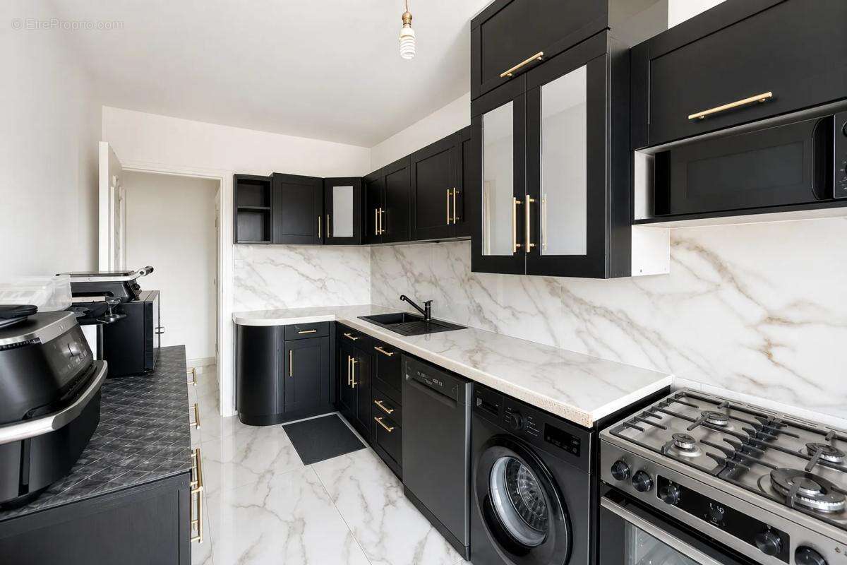 Superbe appartement rénové avec vue panoramique - photo 4