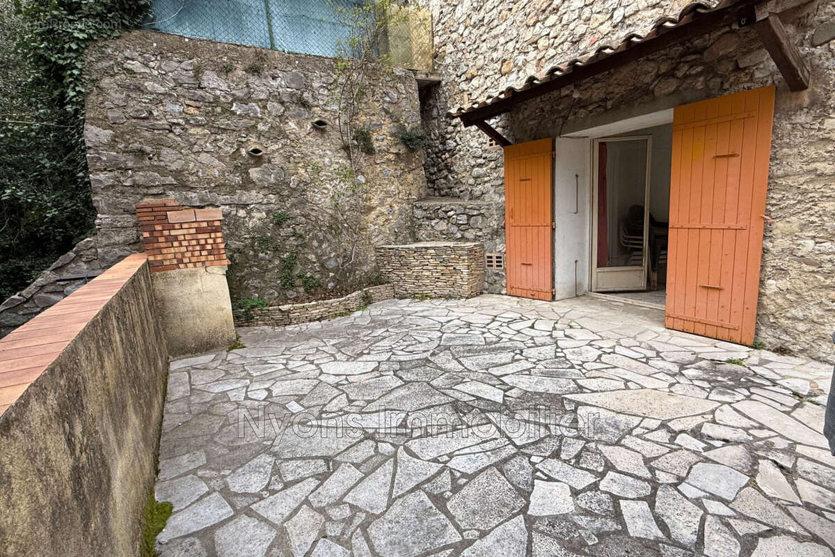 Appartement à LES PILLES