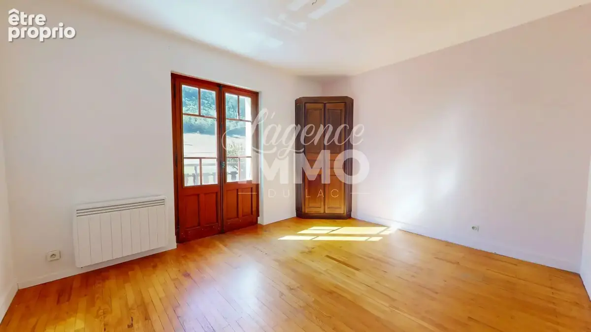 Appartement à Lathuile + combles et jardin - photo 4